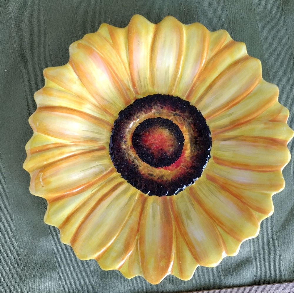 Sunflower Plate